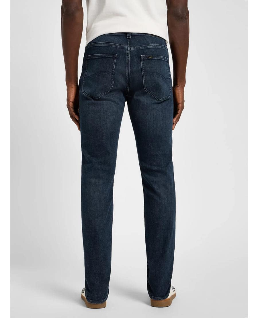 lee-slim-fit-extreme-motion-112355845-bolton (4)